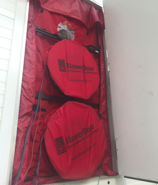 Bautrocknung Büttner - Blower Door Test Bautrocknung Büttner - Blower Door Test